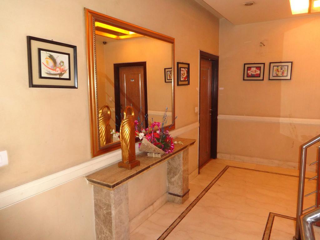 Hotel Picasso Paschim Vihar Delhi - Couple Friendly Local Ids Accepted Екстер'єр фото