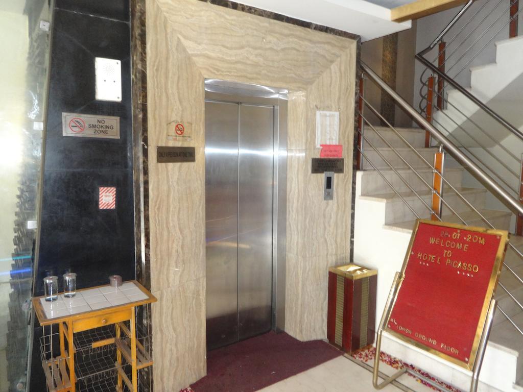 Hotel Picasso Paschim Vihar Delhi - Couple Friendly Local Ids Accepted Екстер'єр фото