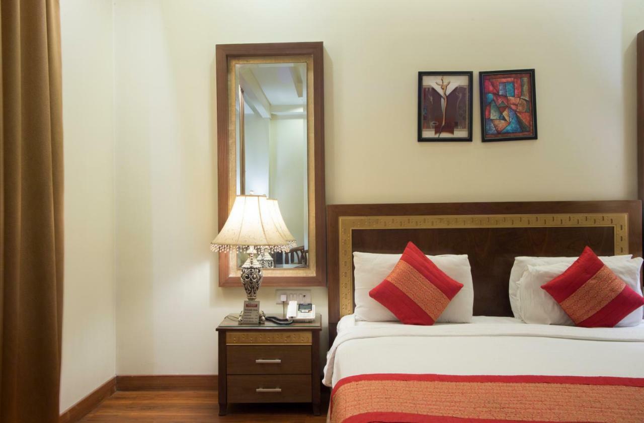 Hotel Picasso Paschim Vihar Delhi - Couple Friendly Local Ids Accepted Екстер'єр фото